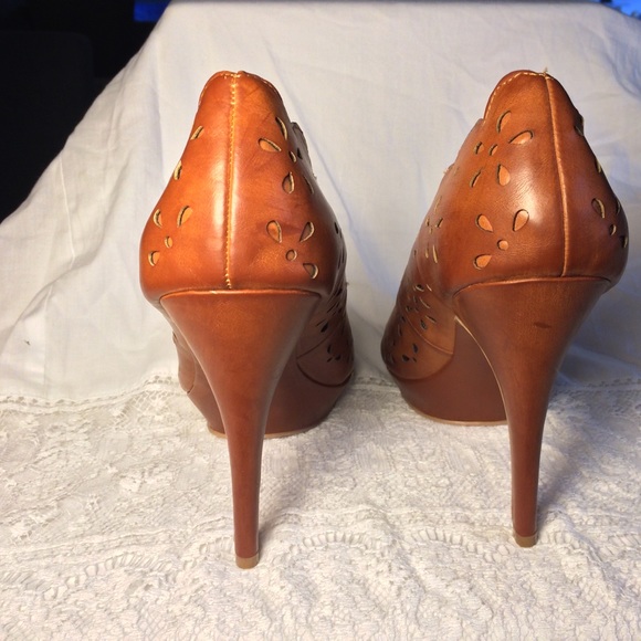 Stilettos - Picture 4 of 8